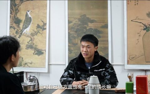 每一份成功都来自坚持和努力，相信自己可以，拼尽全力，让青春无悔！