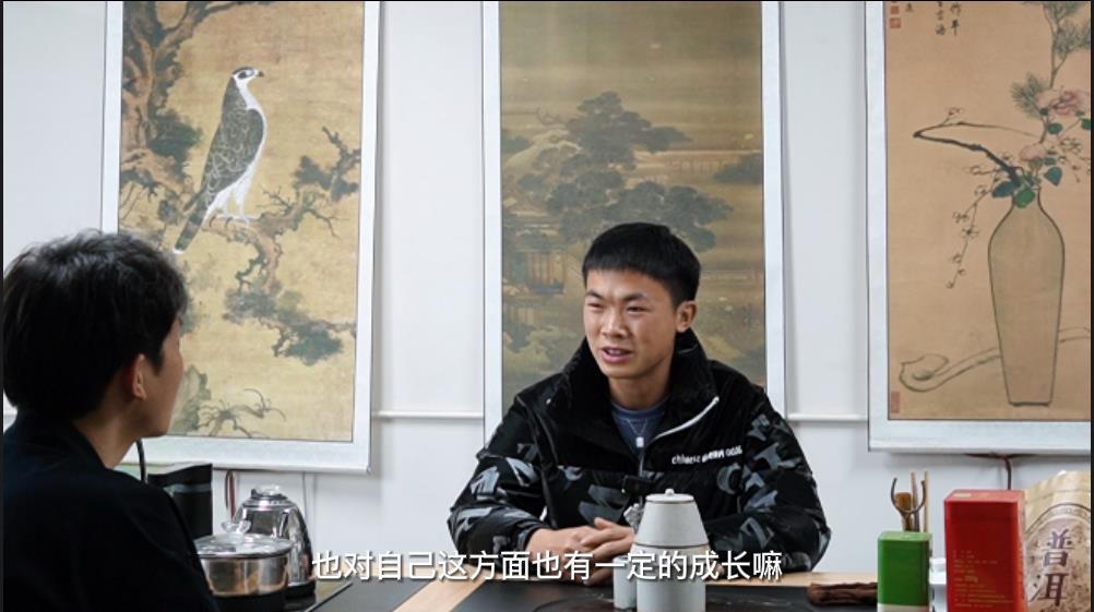 每一份成功都来自坚持和努力，相信自己可以，拼尽全力，让青春无悔！
